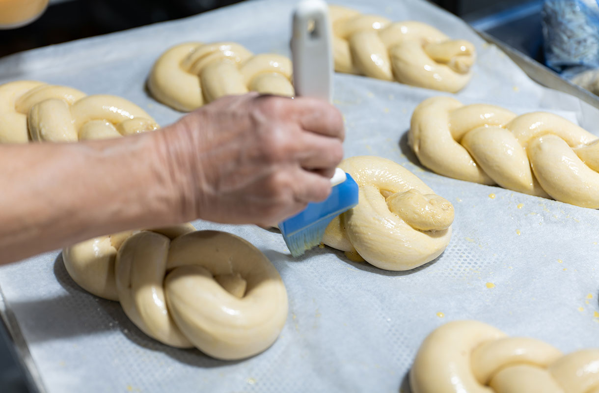 Baking Process with Freshly Kneaded Dough Baking Process with Freshly Kneaded Dough